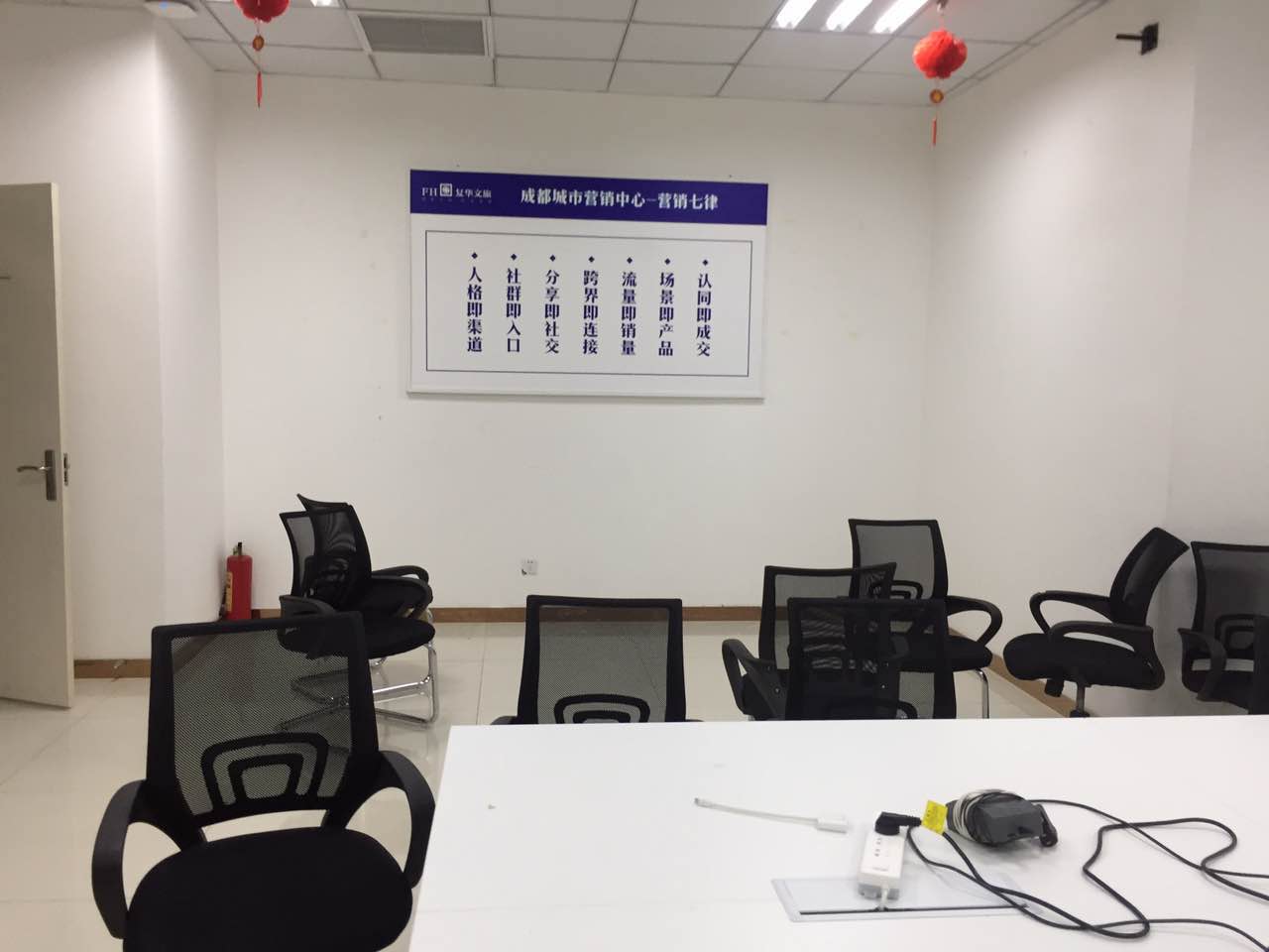 动态广告与静态广告设计的差别在那里？？？