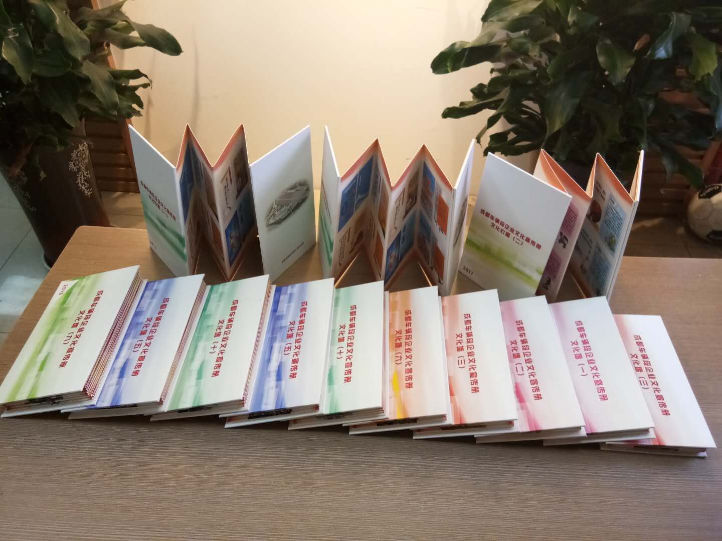 展架广告的尺寸和设计规范有哪些？？？？？