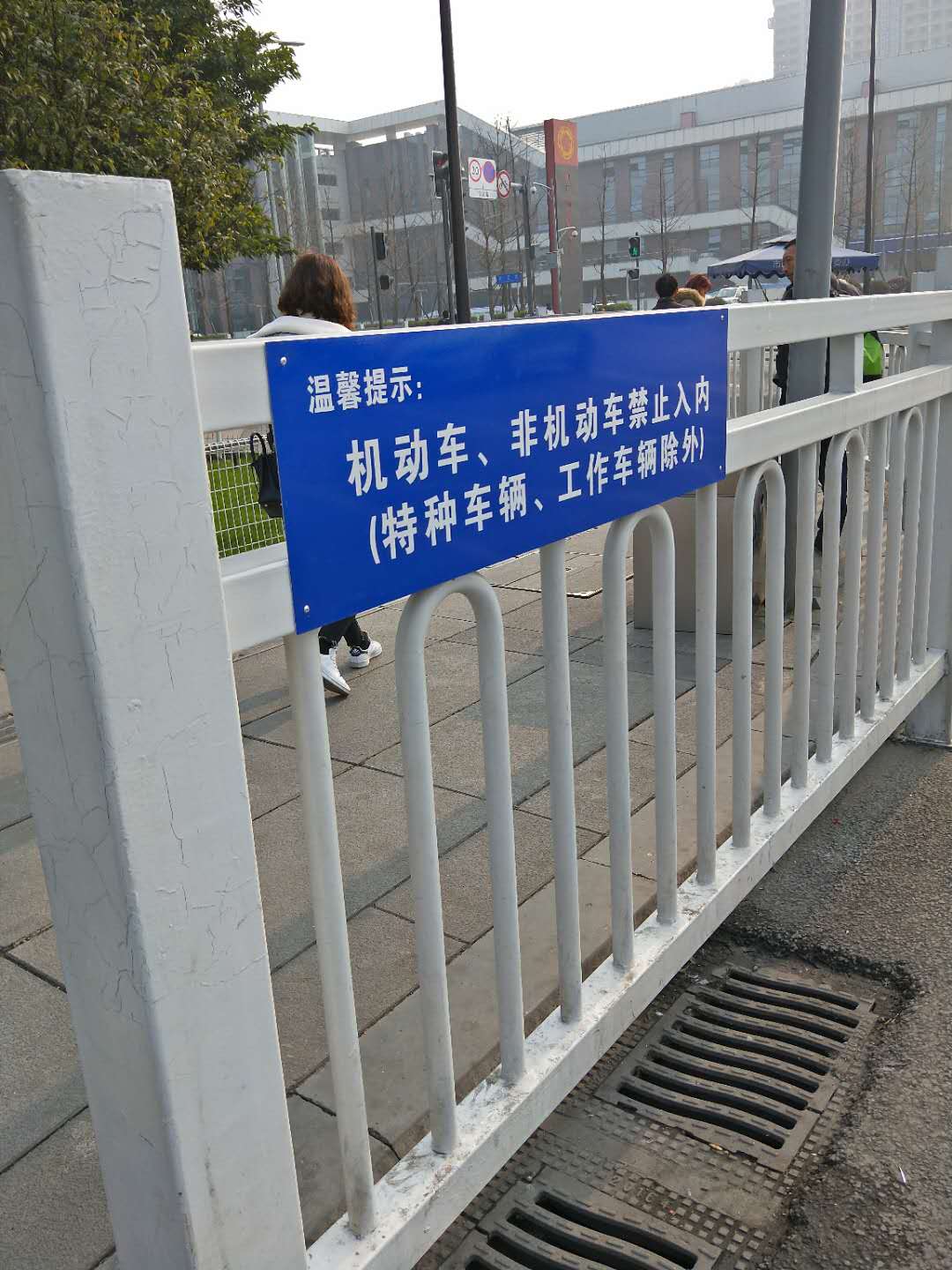 展架广告设计中对目的市场细分的思量是什么？？？？